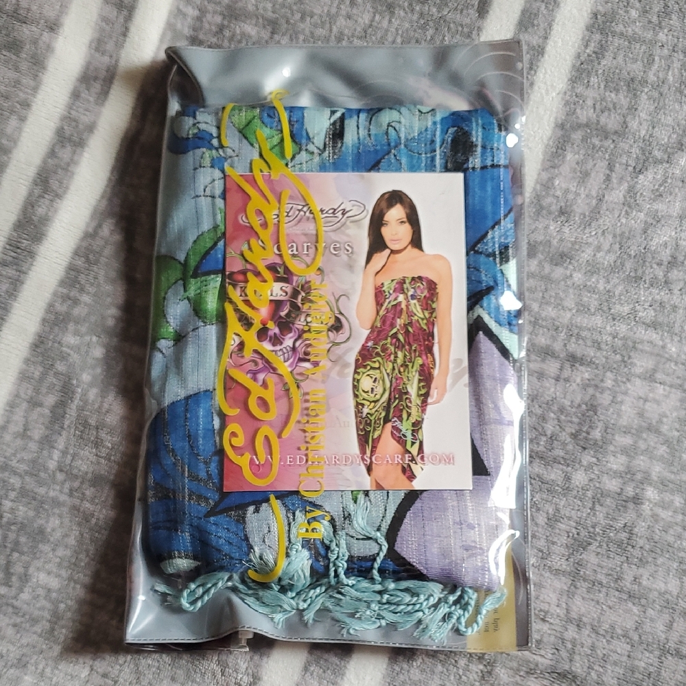 Ed Hardy by Christian Audigier Scarf – Bold Graphic Print
